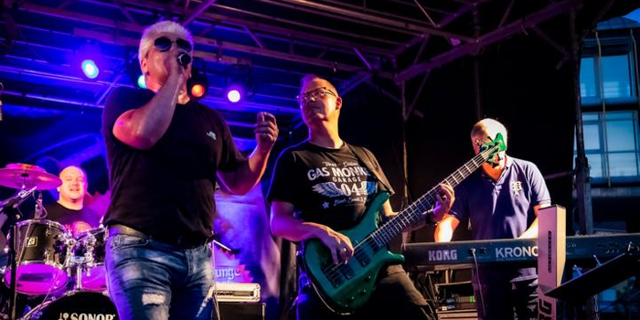 80640708_2406356903012774_5122070021731778560_n Rocket X